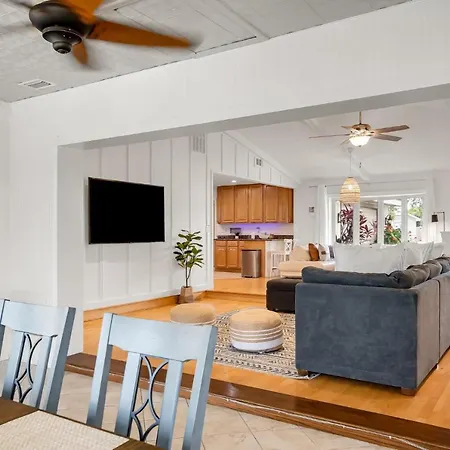 Bahama Haven Saltwater Canal Pool Home W Dock And Boat Lift